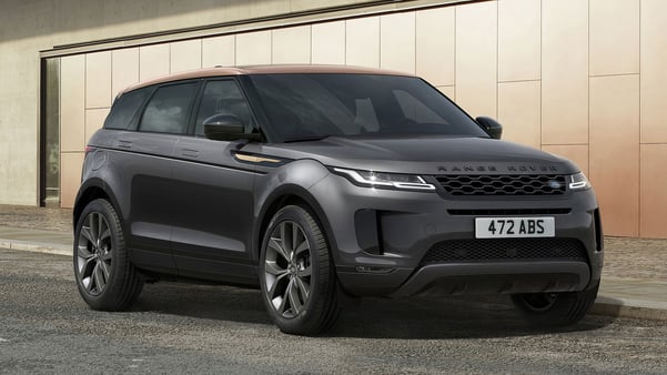 2022-Land-Rover-Range-Rover-Evoque_BRONZECOLLECTION_Static_S44_02