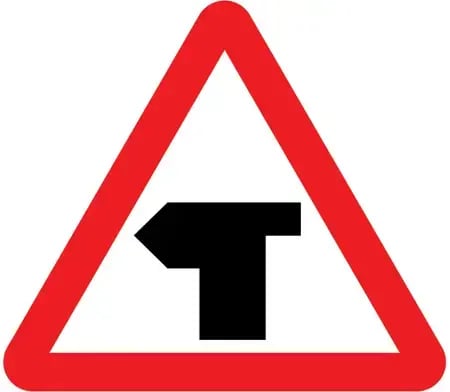 7-T-Junction-with-priority-over-vehicles-from-the-right