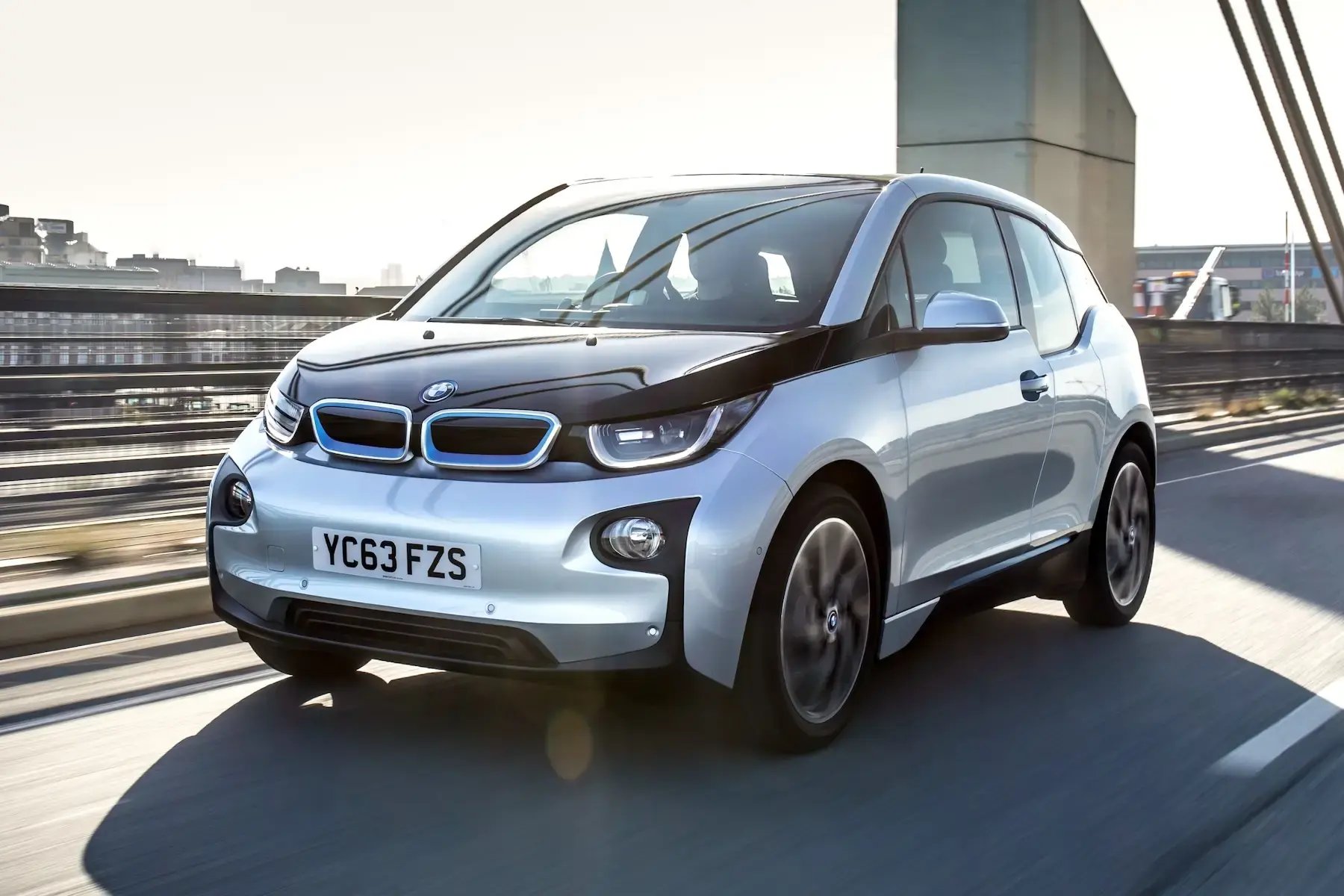 BMW-i3-parked-front