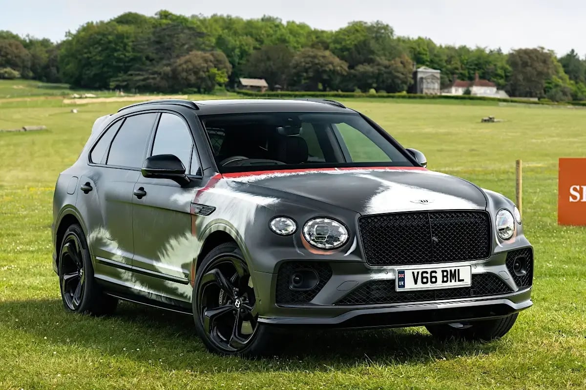 Bentley-Bentayga-S-with-wrap