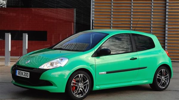 Green Renault Sport Clio 200