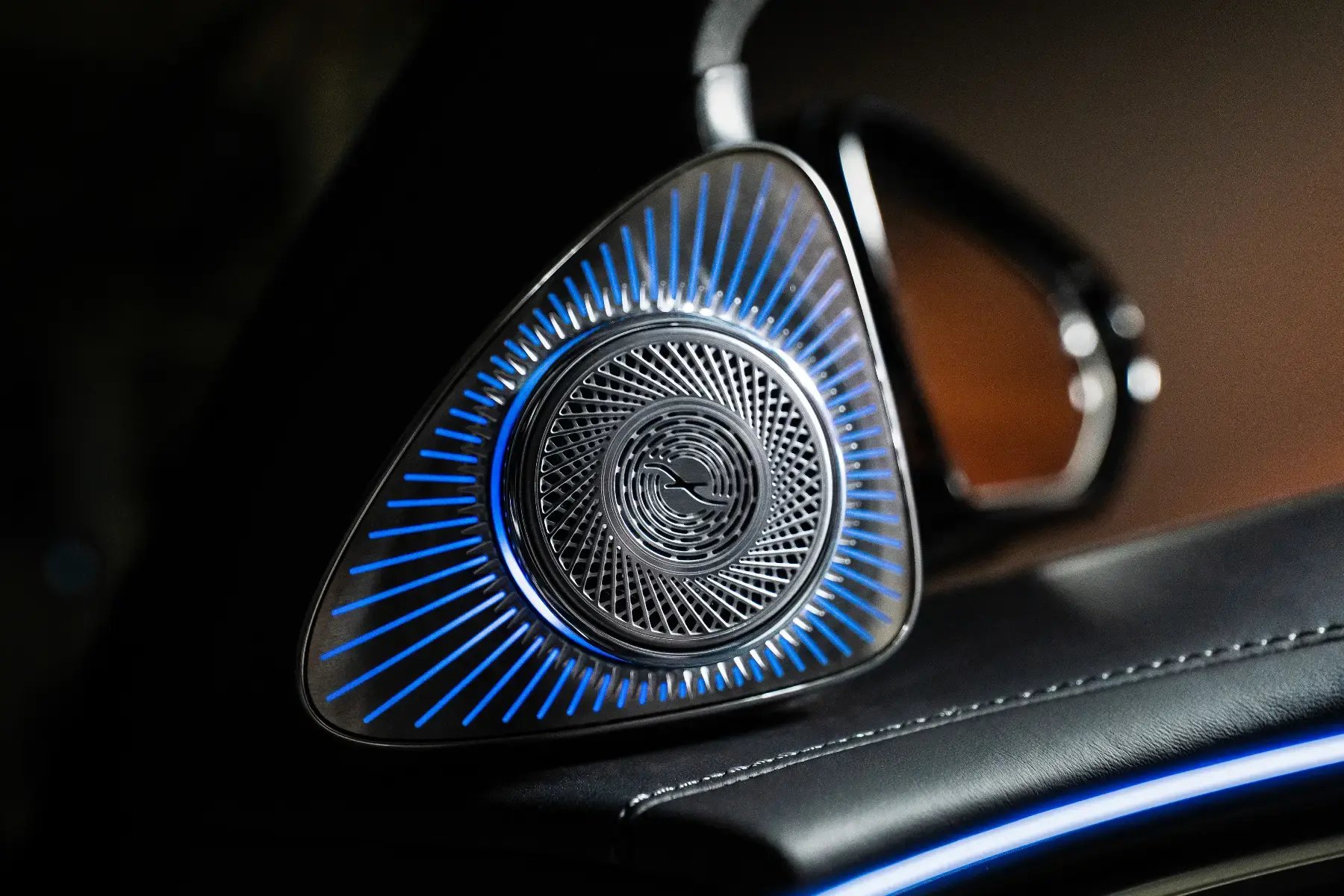 Mercedes-Benz-S-Class_Burmester