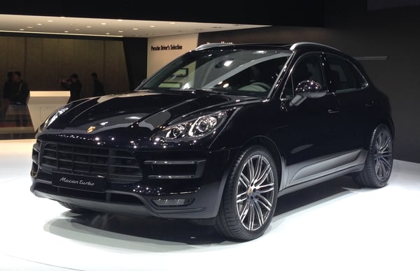 Black Porsche Macan