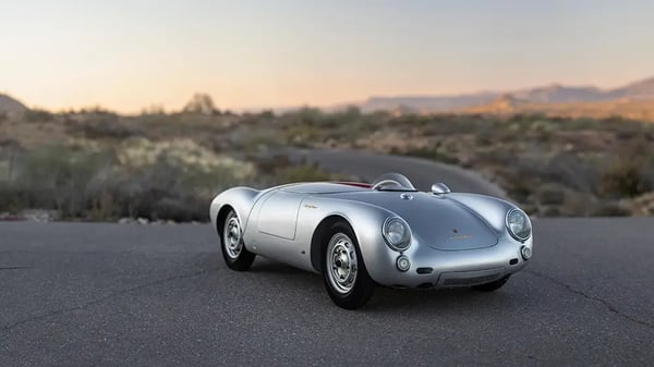 Porsche_Spyder4.jpg (1)