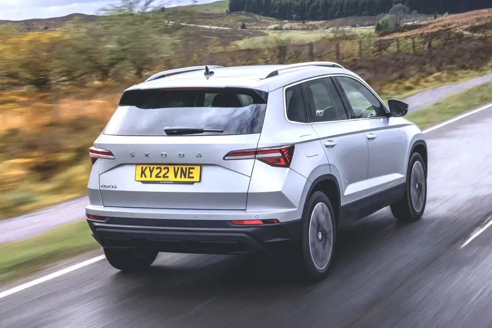 Skoda-Karoq-dynamic-back
