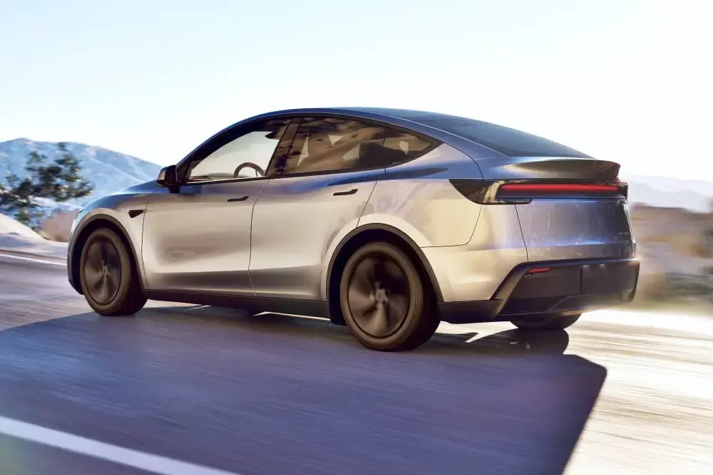 Tesla-Model-Y-boot-space