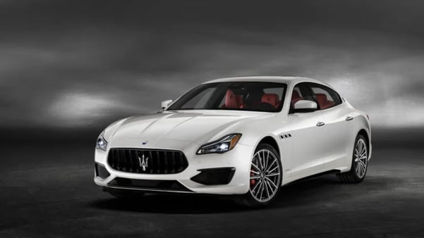 White Maserati Quattroporte