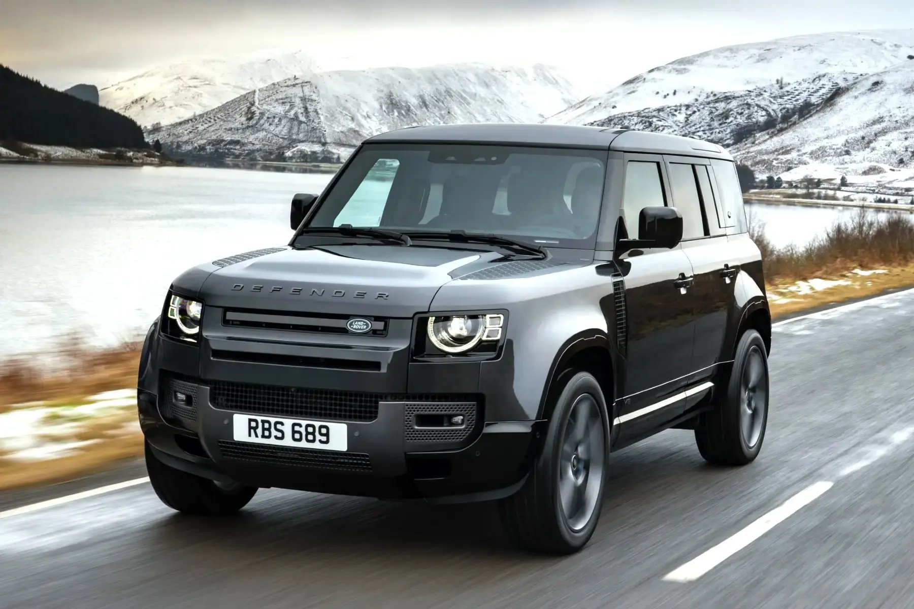 black-Land-Rover-Defender-110