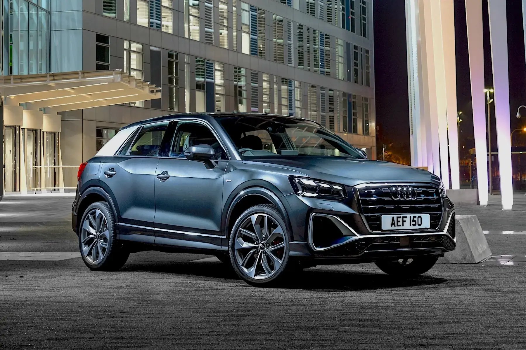 blue-Audi-Q2-parked-1