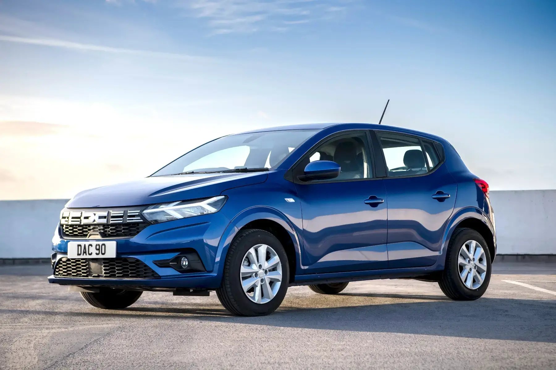 blue-Dacia-Sandero-parked
