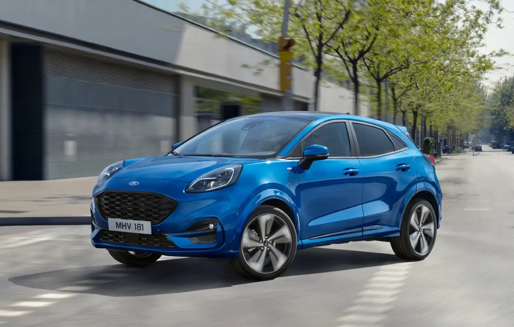 blue-Ford-Puma-dynamic