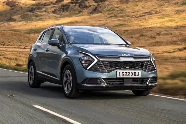 blue-Kia-Sportage-dynamic-front-1