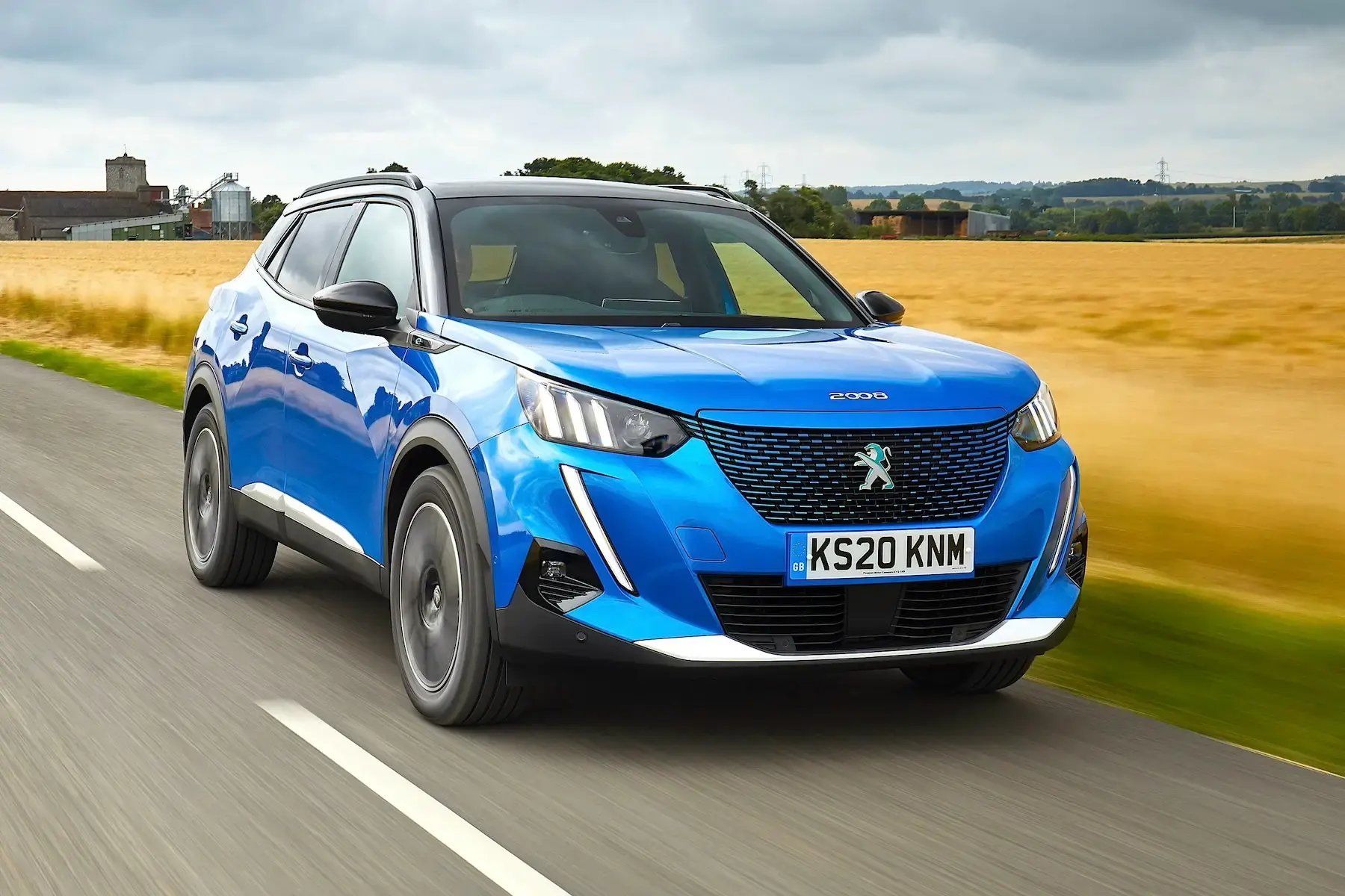 blue-Peugeot-E-2008-dynamic-front