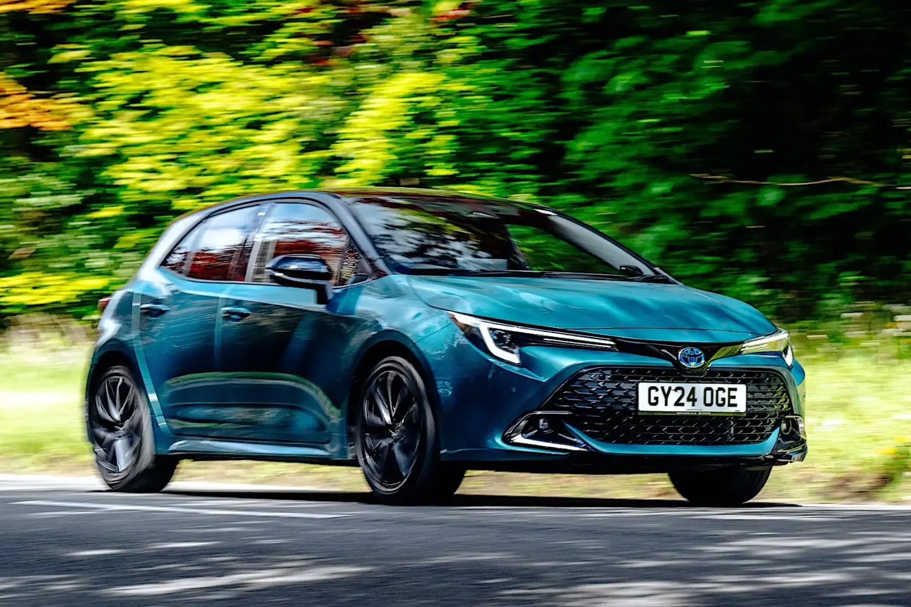 blue-Toyota-Corolla-dynamic