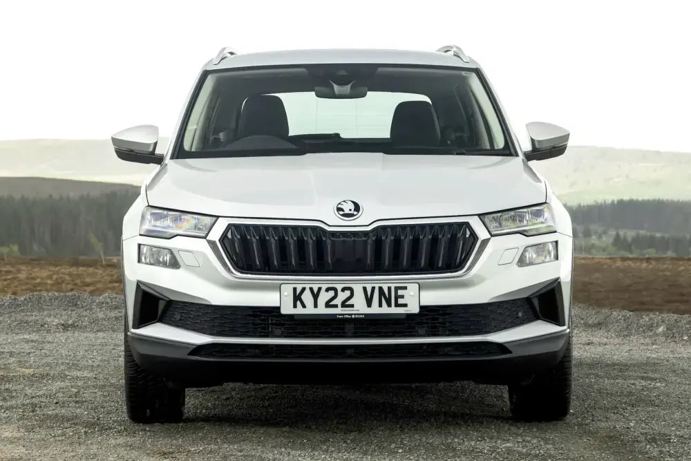 equipment-Skoda-Karoq-parked-front