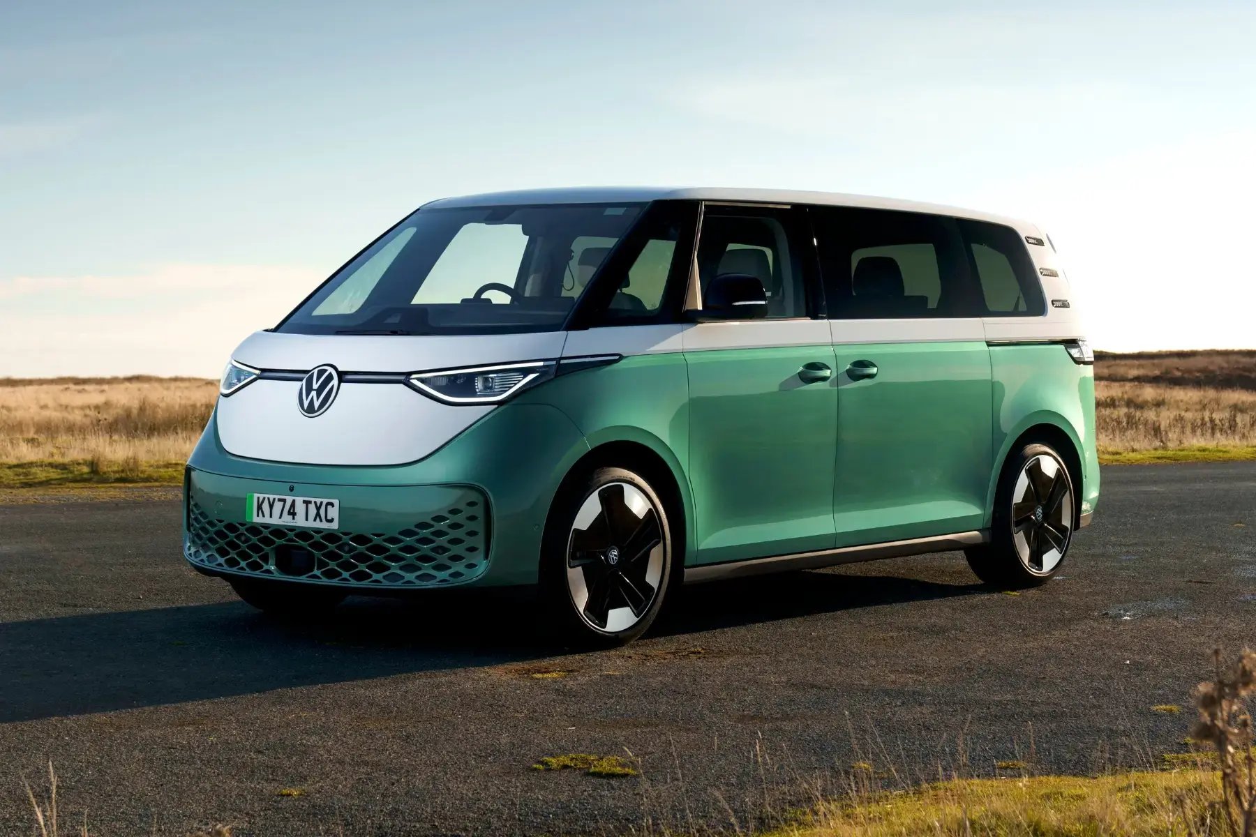 green-Volkswagen-ID. Buzz-side
