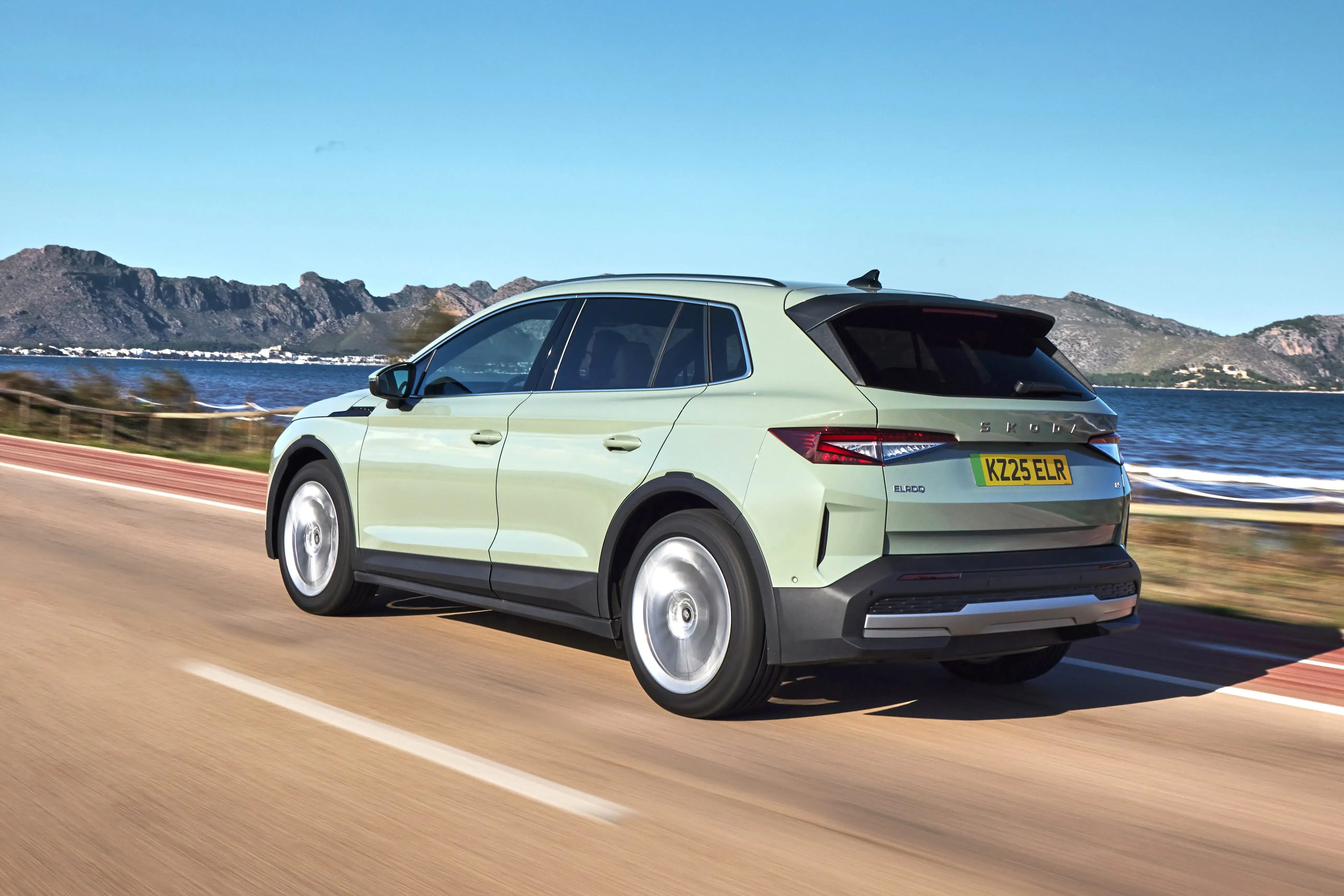 light-green-Skoda-Elroq-dynamic-back