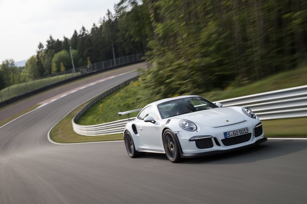 max-verstappen-bought-himself-a-porsche-911-gt3-rs_7