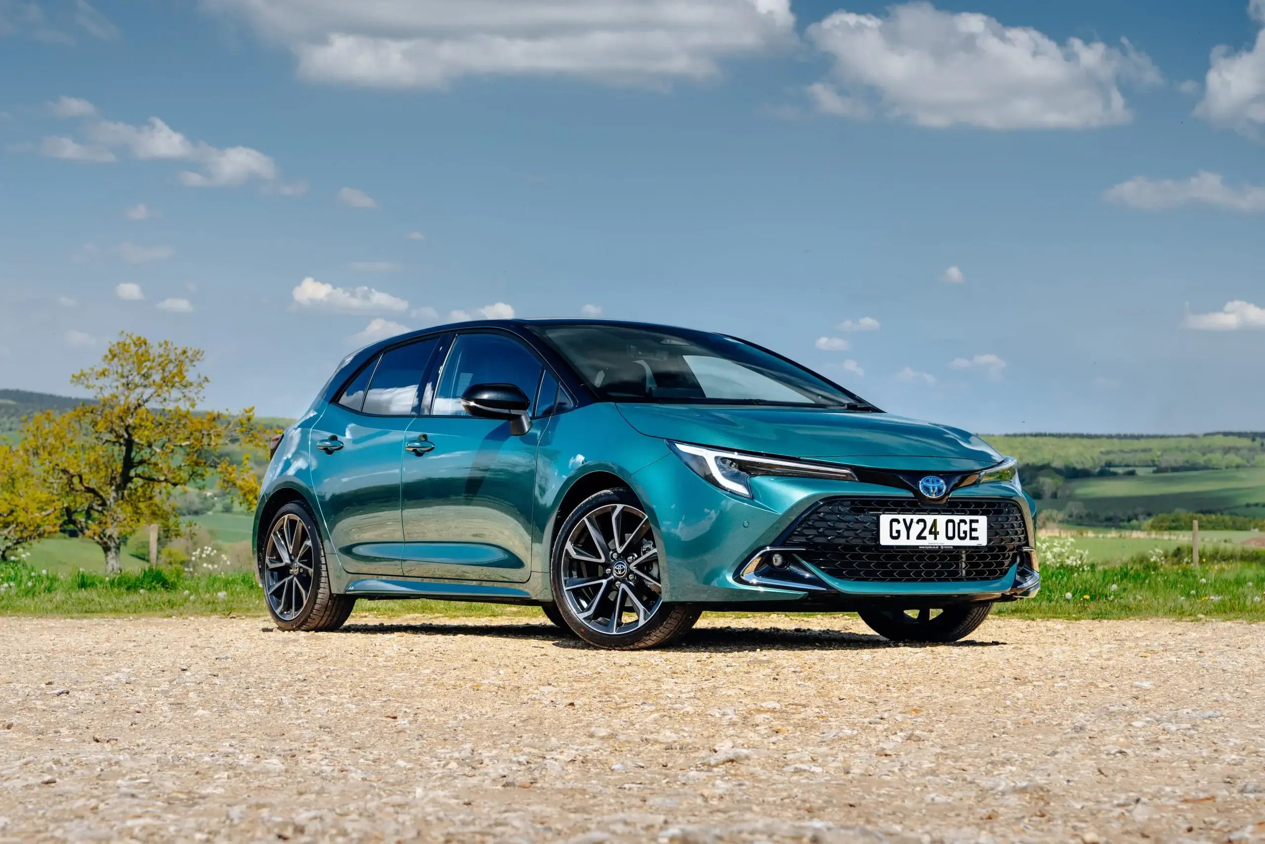 metallic-aqua-blue-Toyota-Corolla