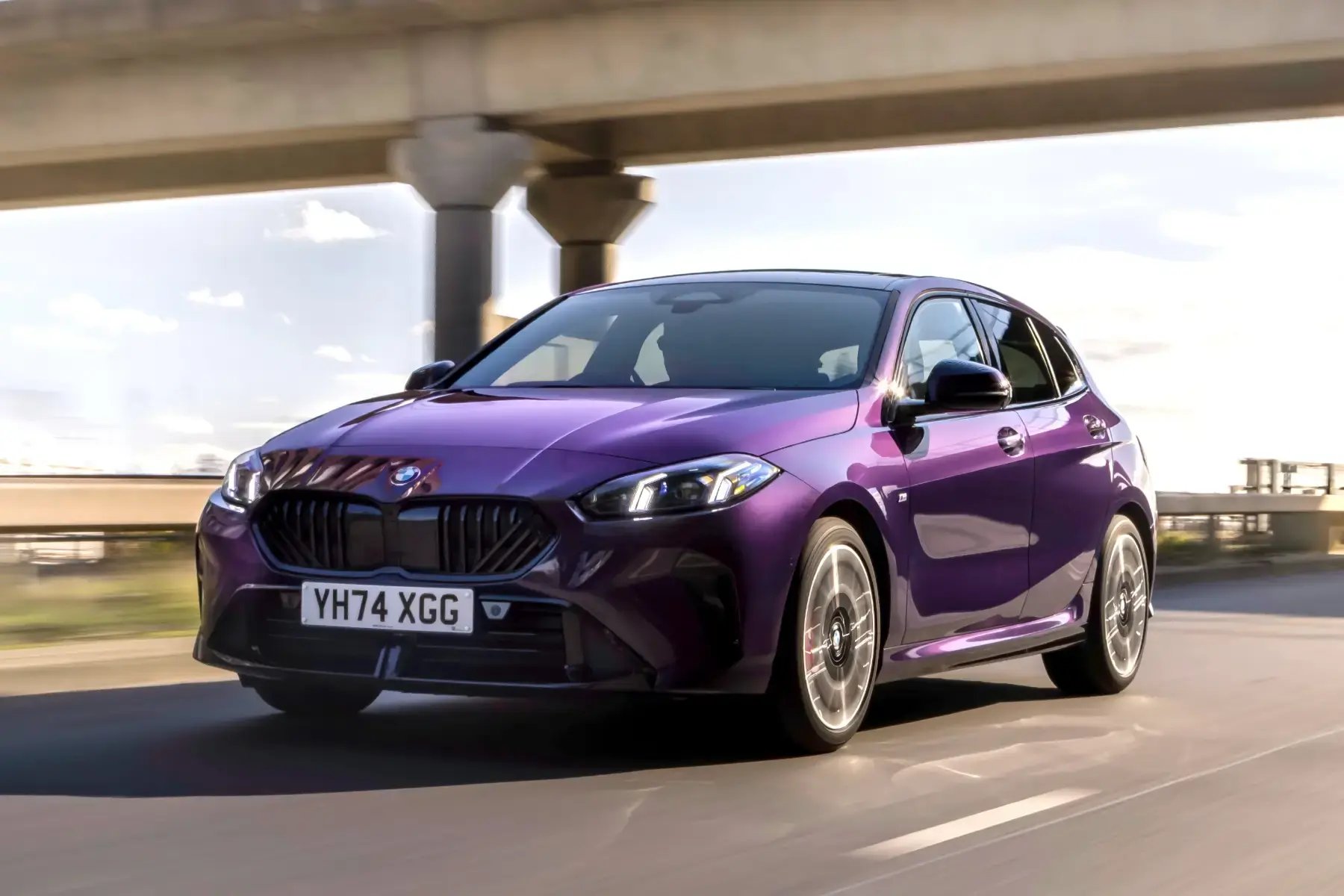 purple-BMW-1-Series-front-dynamic