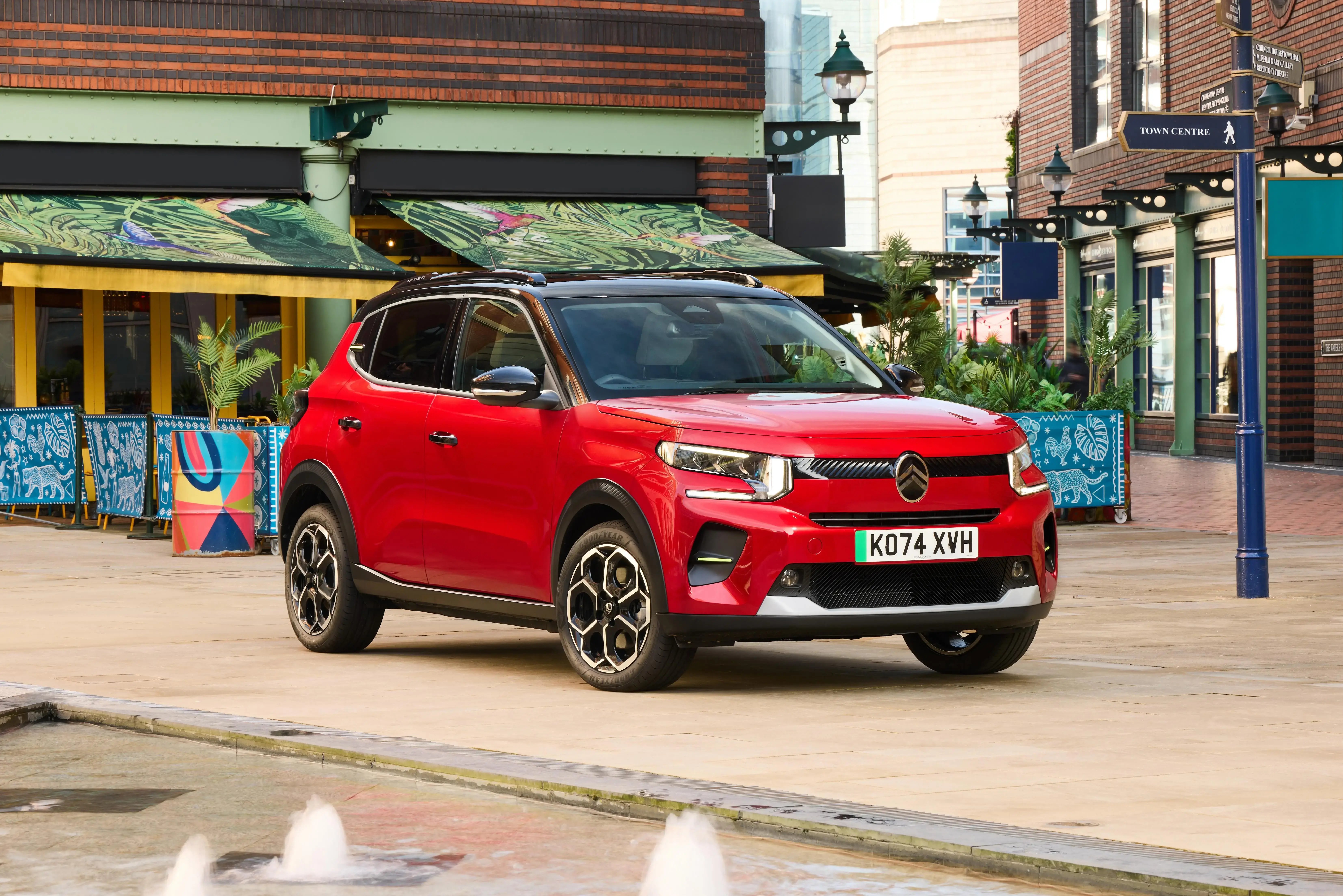 red-Citroen-E-C3-parked
