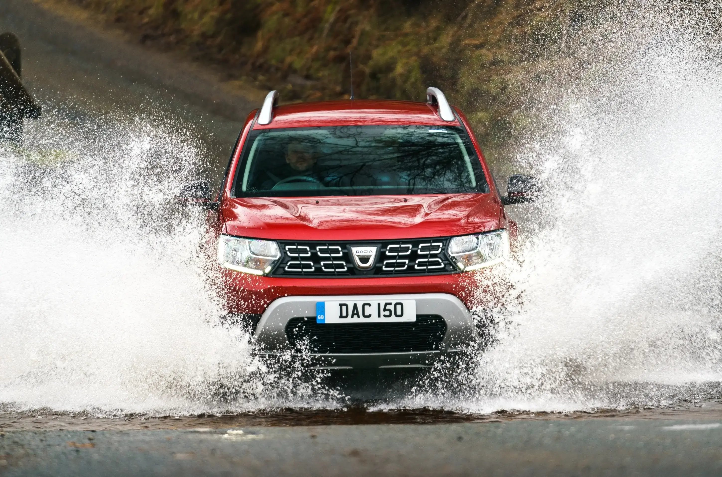 red-Dacia-Duster-dynamic-water-splash