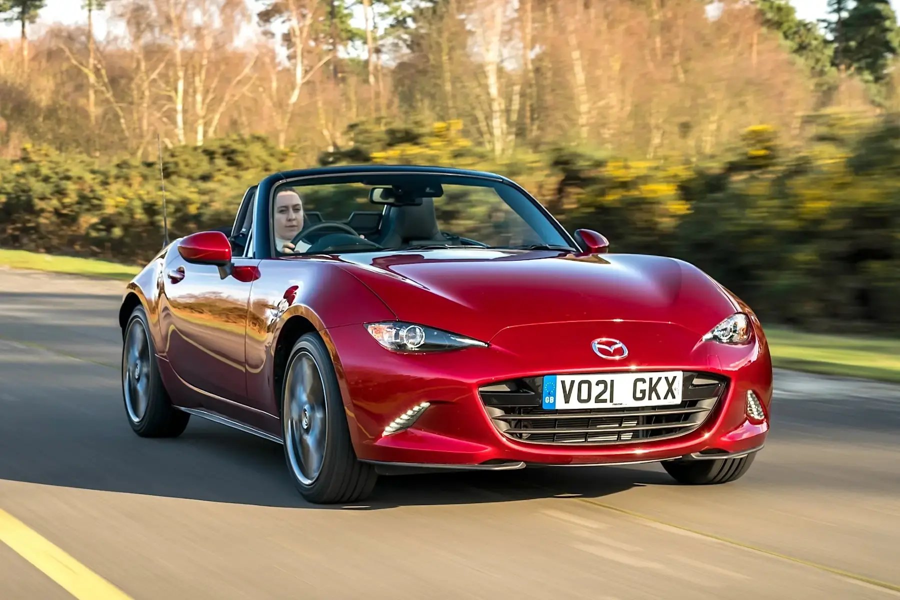 red-Mazda-MX-5-dynamic-front-1