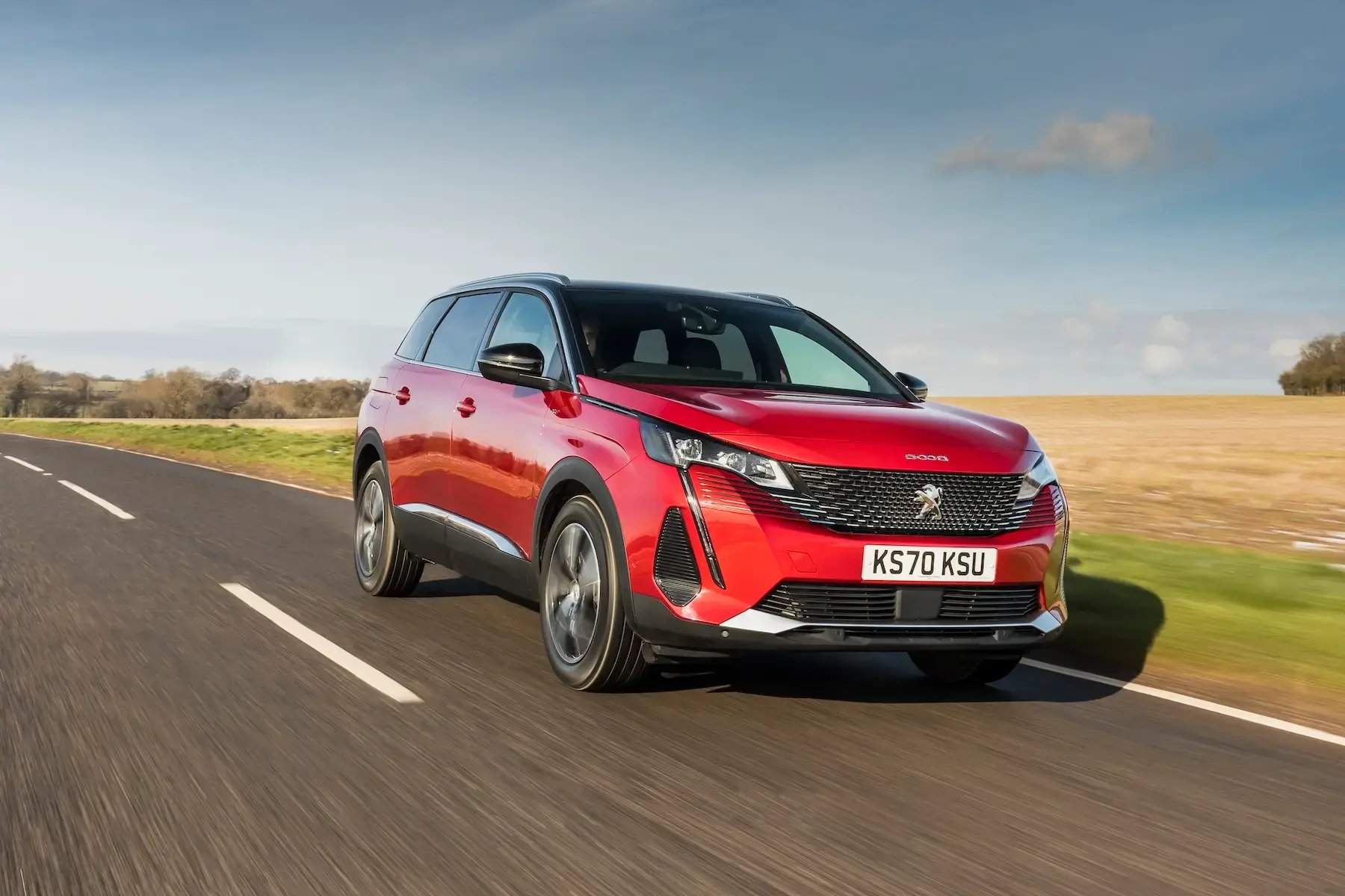 red-Peugeot-5008-dynamic-front
