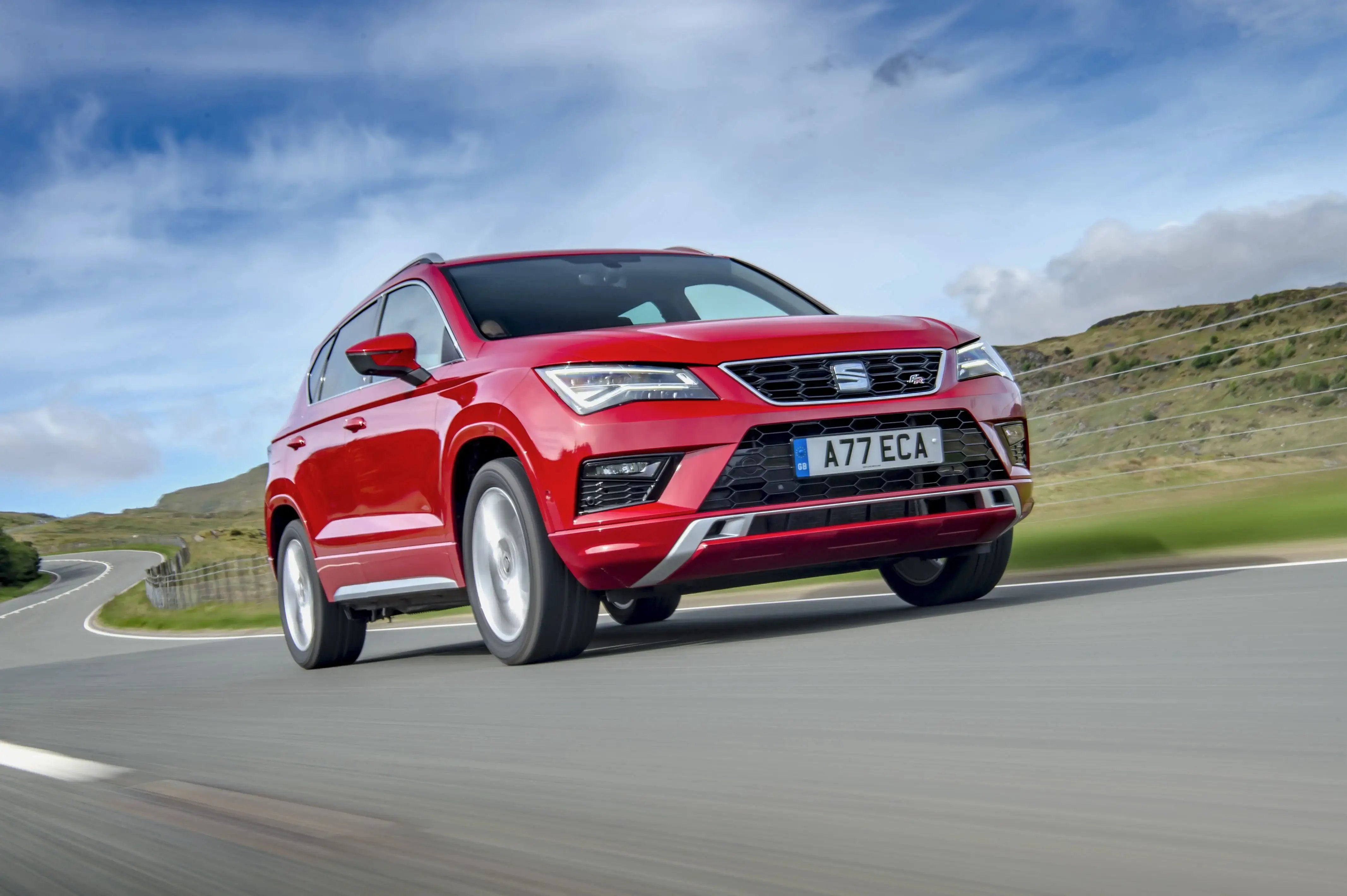 red-Seat-Ateca-dynamic-front