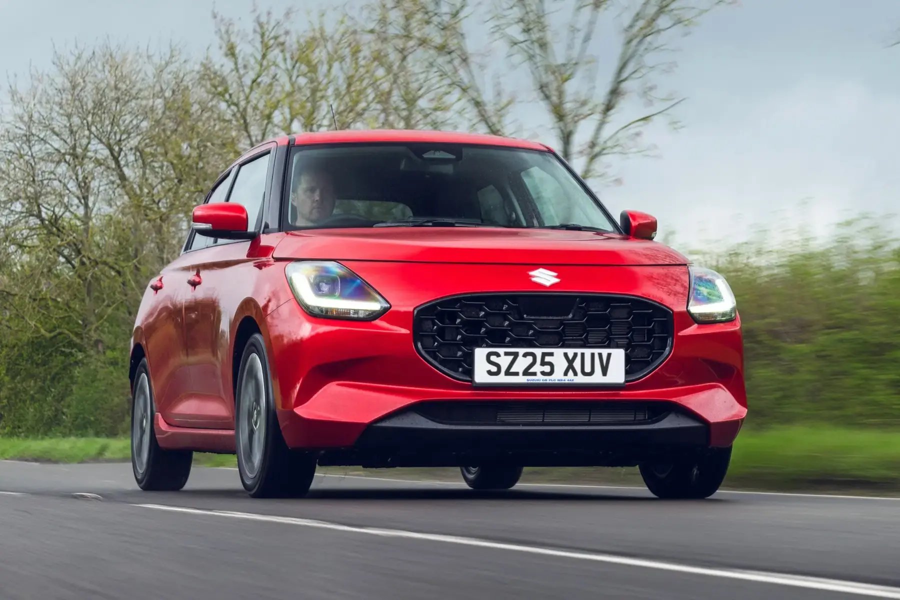 red-Suzuki-Swift-dynamic