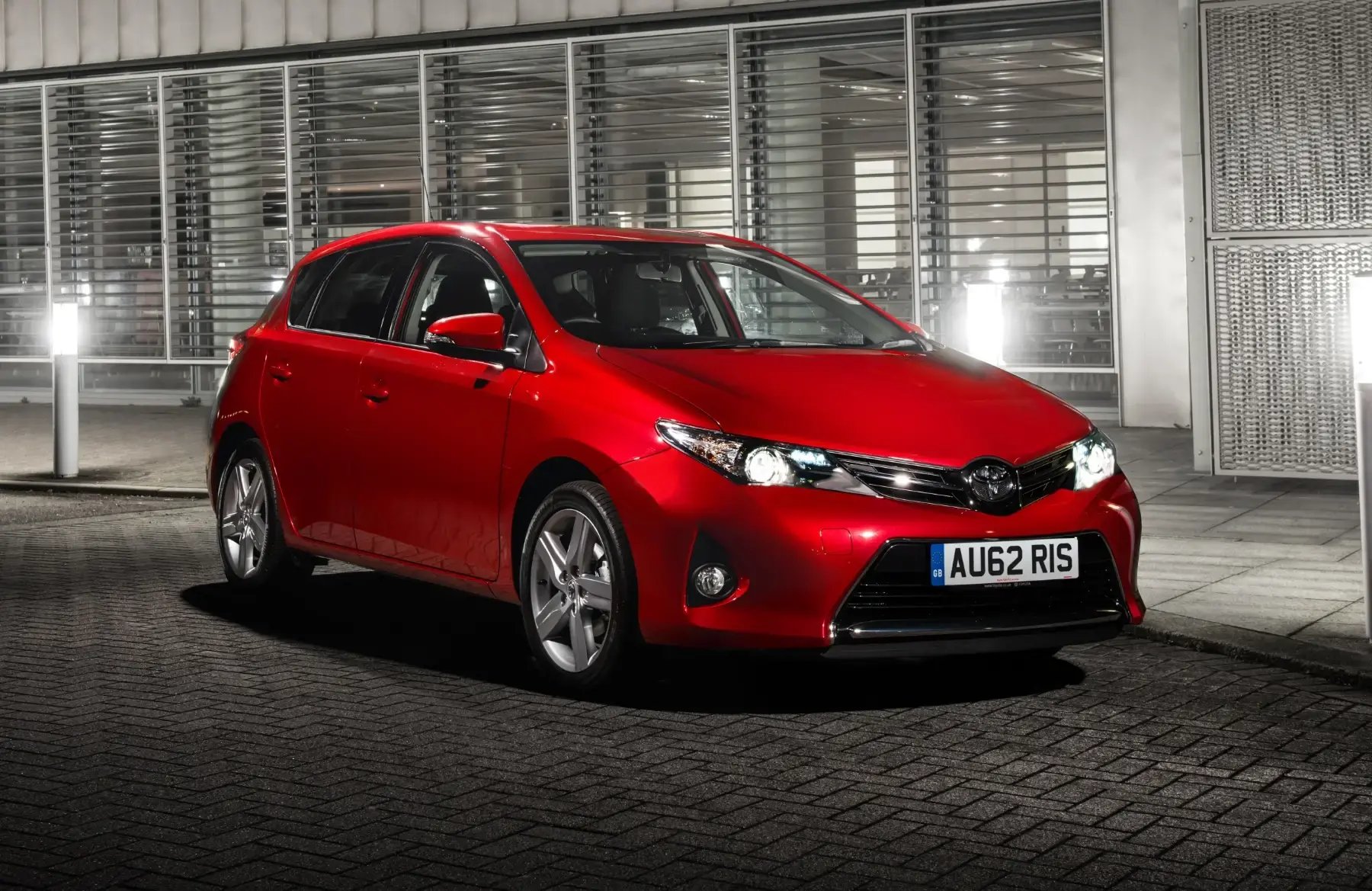 red-Toyota-Auris-parked-front-1