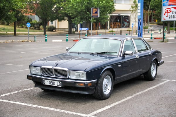 XJ (XJ40)