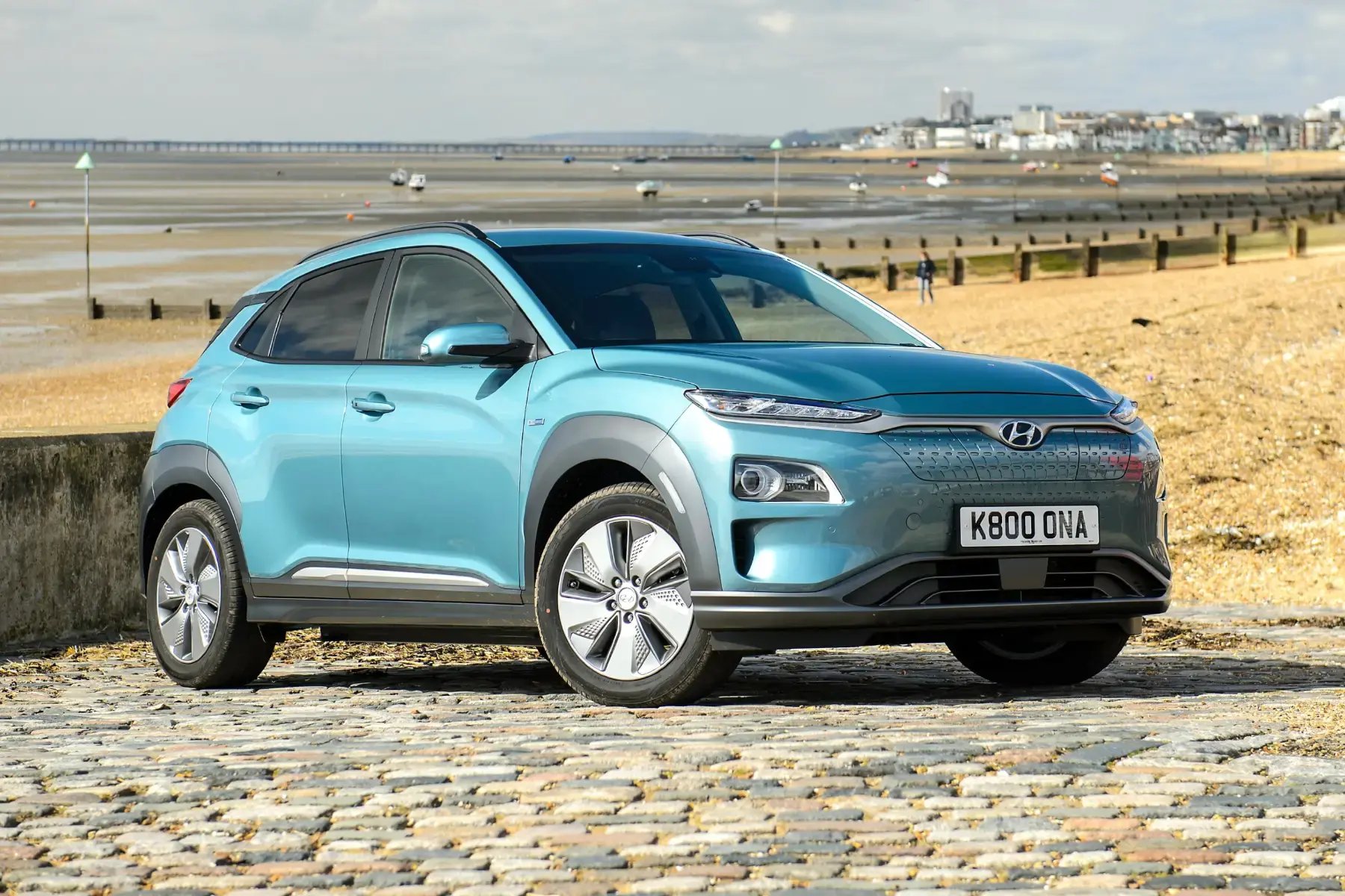 teal-Hyundai-Kona-Electric-parked