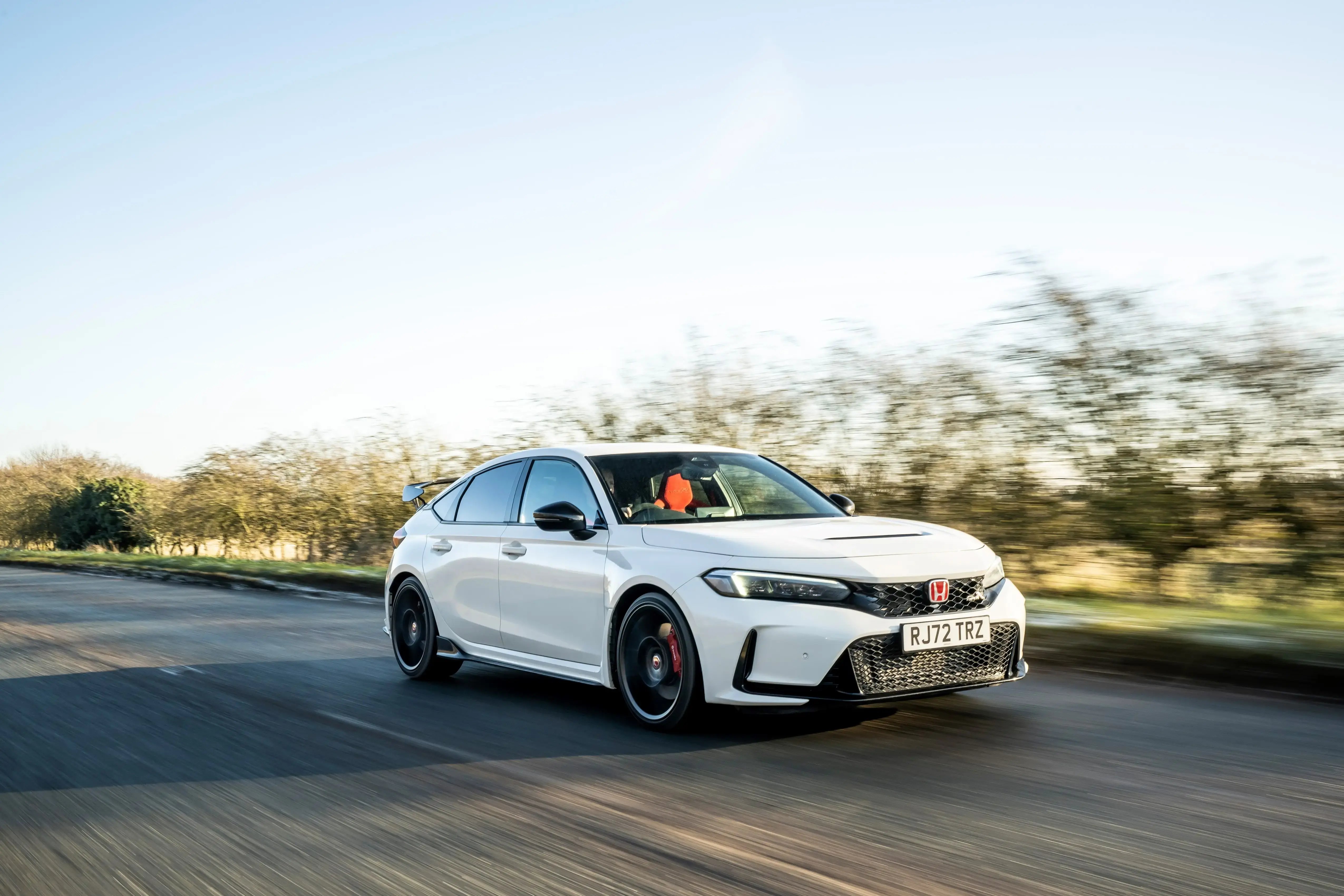 white-Honda-Civic-Type-R-dynamic-front