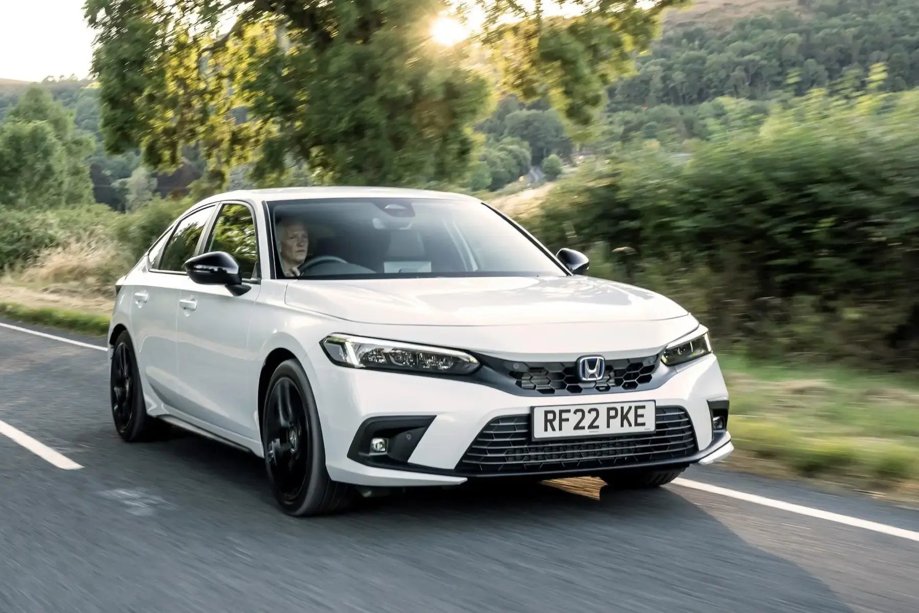white-Honda-Civic-dynamic-front